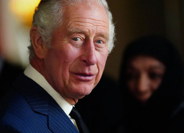 Globe Magazine: MI5 располагает секретным досье о гомосексуальных отношениях короля Чарльза III
