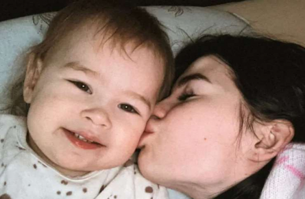 2-летняя дочь погибла, упав с пятого этажа: страшная трагедия в семье блогера Арины Шальновой