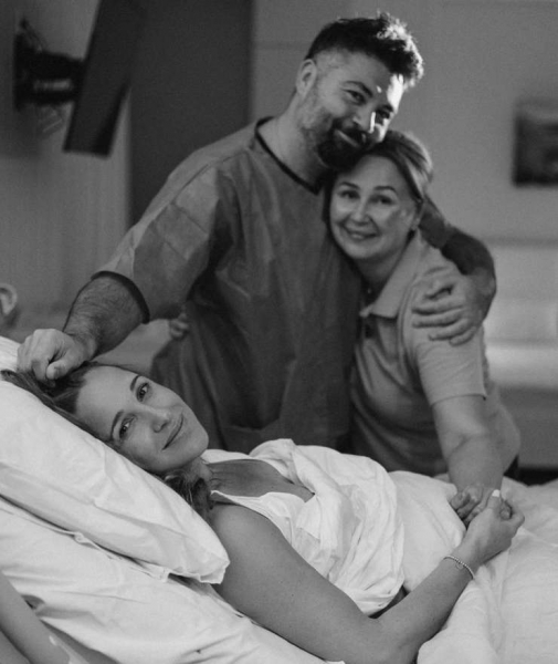 На фоне слухов о мнимой беременности Ковальчук показала фото из больницы и рассказала подробности о родах